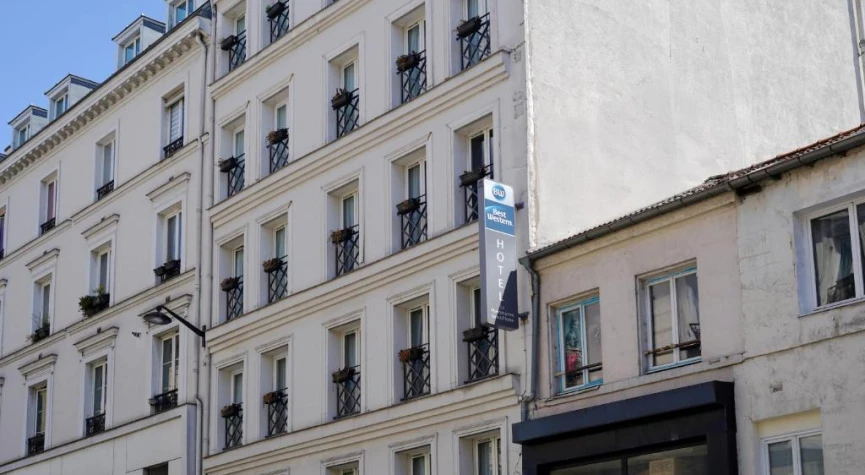 Hotel Le Montmartre Saint Pierre