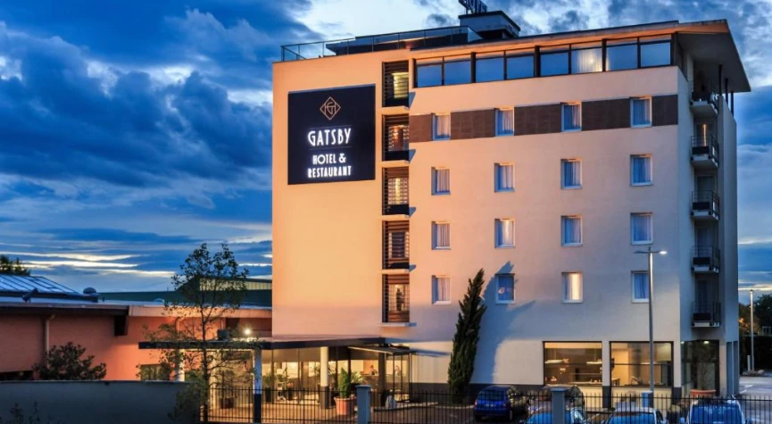 Hotel Gatsby by Happyculture