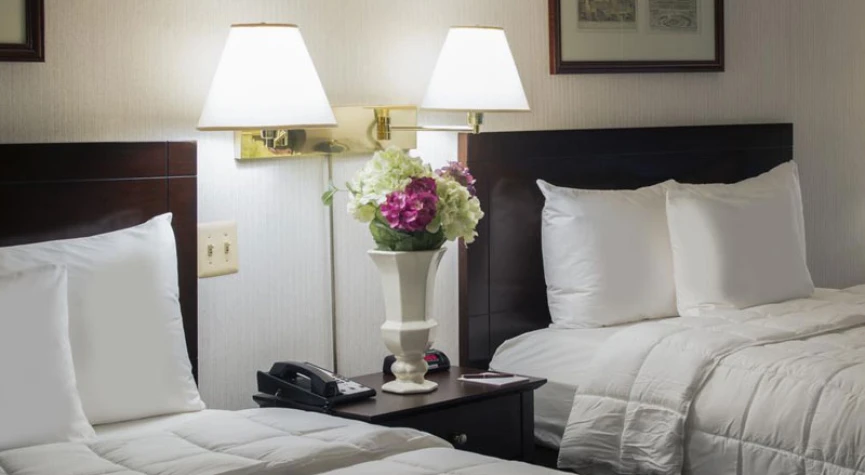 Meadowlands Plaza Hotel