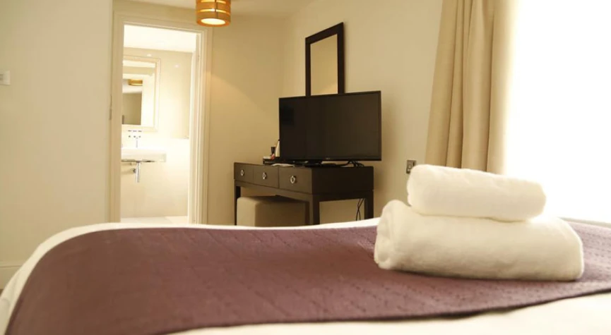 New Bath Hotel & Spa