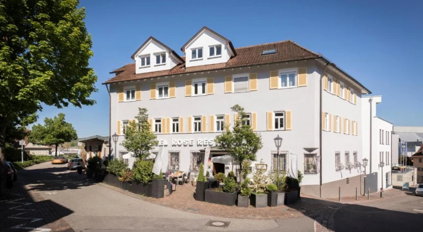 ROSE HOTEL AND RESTAURANT