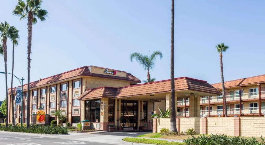 Super 8 by Wyndham Anaheim/Disneyland Drive