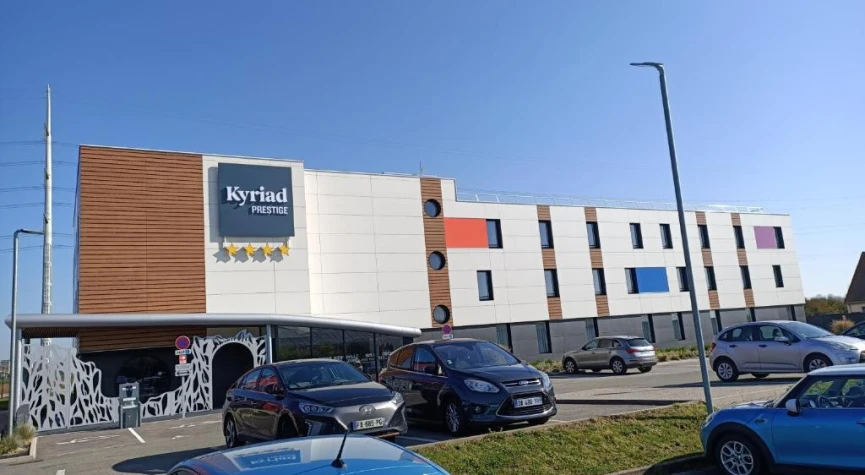 Kyriad Prestige Amiens Poulainville - Hotel and Spa