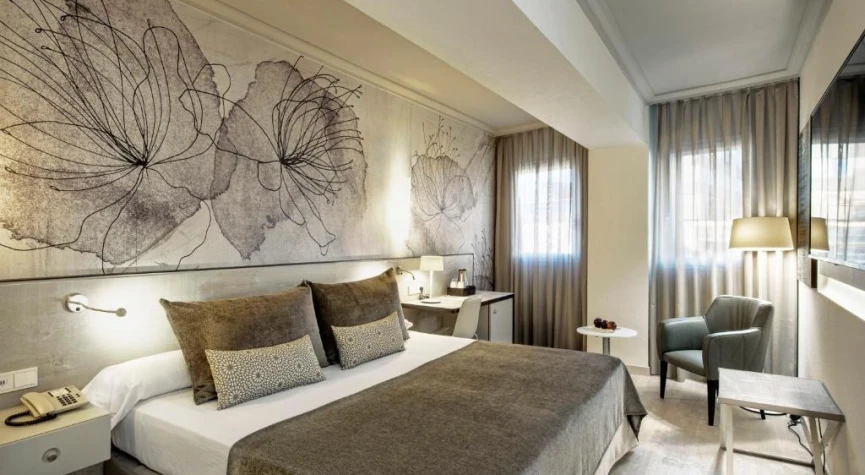 Salles Hotel Pere IV