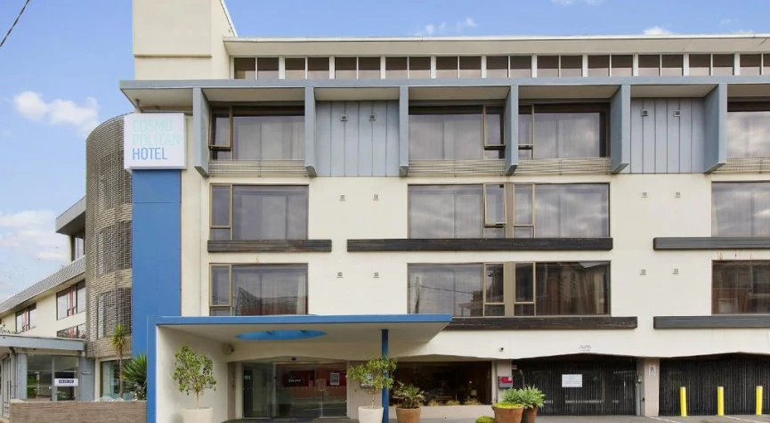 Cosmopolitan Hotel and Apartments