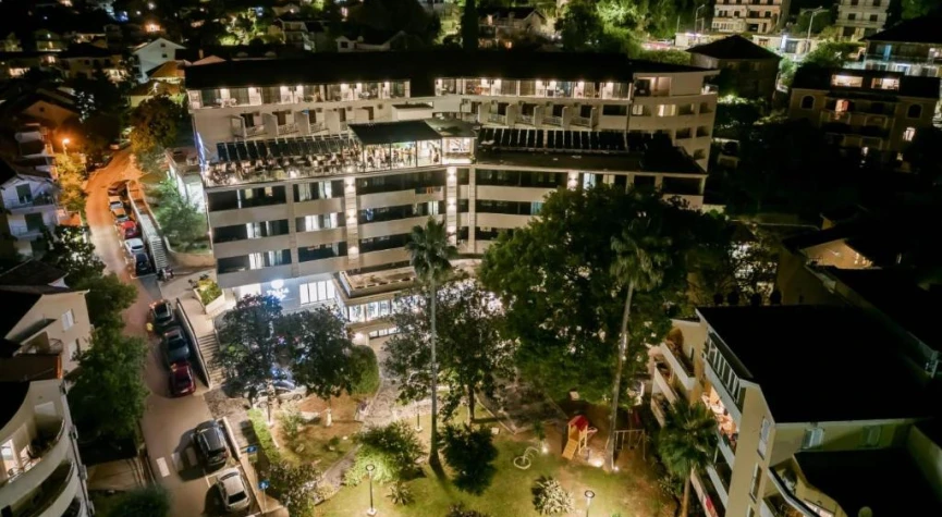 HOTEL TALIA