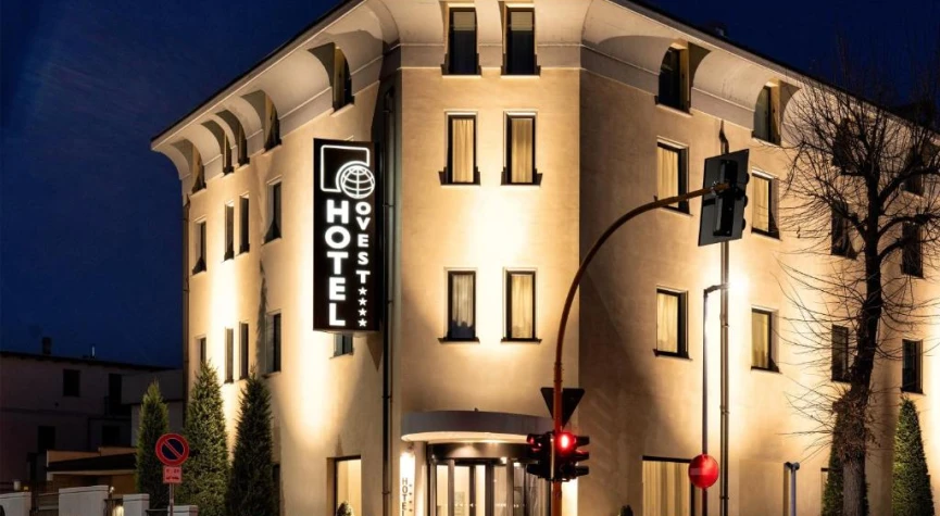 Hotel Ovest