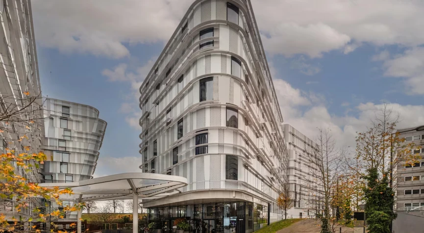 Radisson Blu CDG Airport Terminal Hotel, Paris