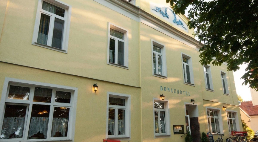 Buchinger's Donauhotel & Restaurant GmbH