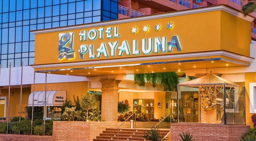 Playaluna Hotel