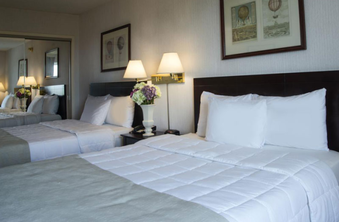 Meadowlands Plaza Hotel