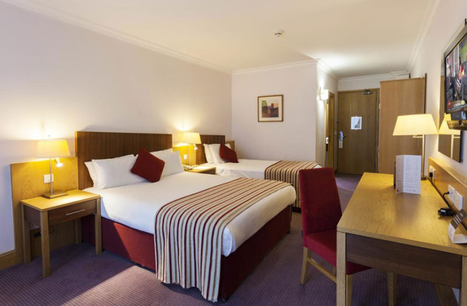 Clayton Hotel Cardiff Lane