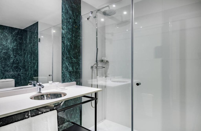 AC Hotel Avenida de America by Marriott