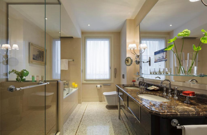 Palazzo Parigi Hotel & Grand Spa LHW