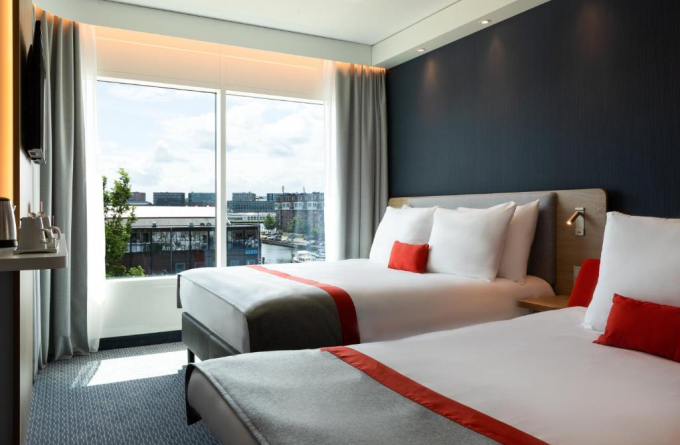 Holiday Inn Express Amsterdam - North Riverside, an IHG Hotel