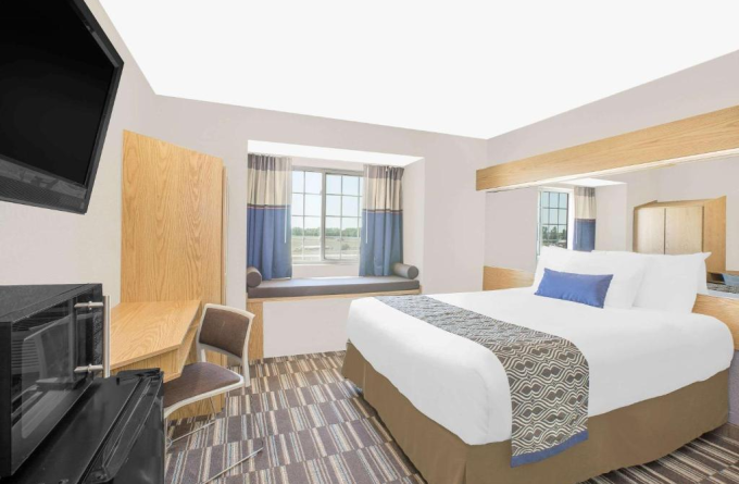 MICROTEL Inn and Suites - Ames