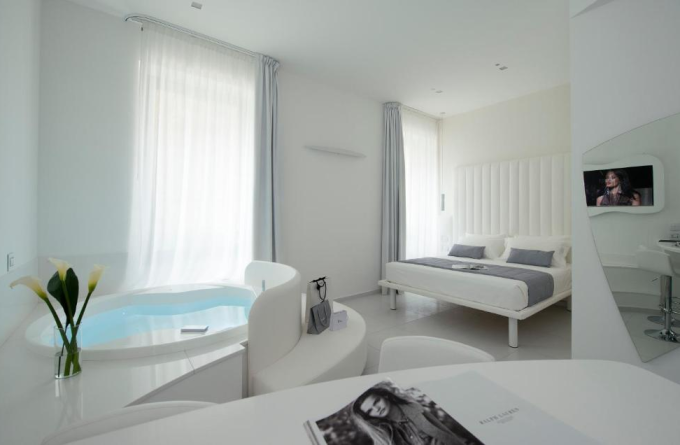 Gatto Bianco Mia Aparthotel