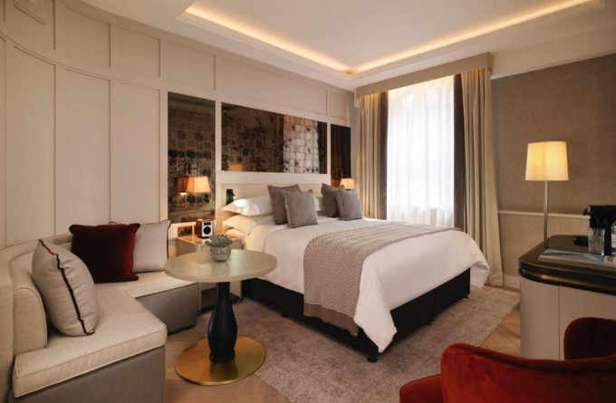 The Biltmore Mayfair, LXR Hotels & Resorts