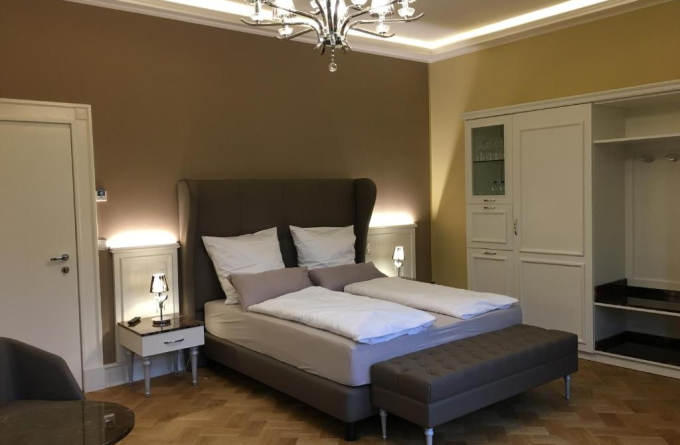 Residenz Kommende / Schlosshotel Kommende Ramersdorf