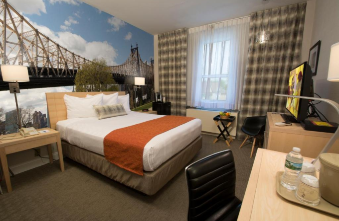 Adria Hotel and Conference Center