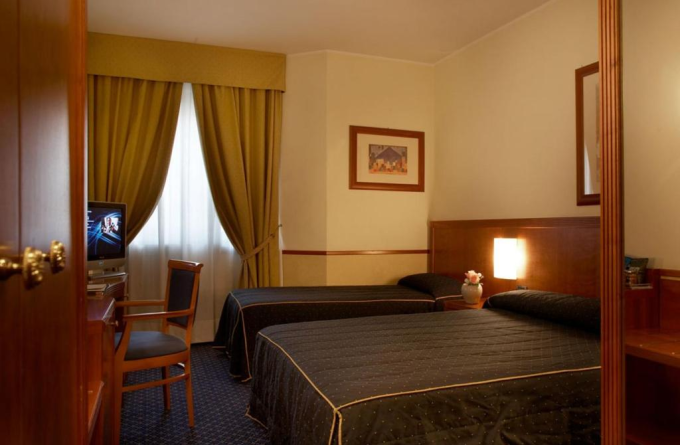 Pacific Hotel Fortino