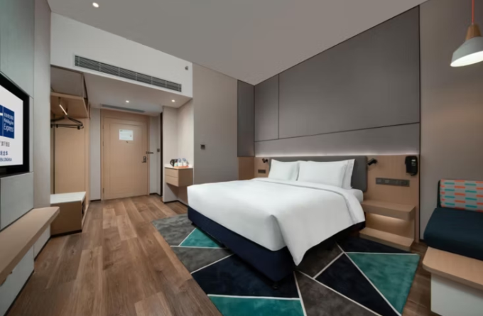 Holiday Inn Express Shenzhen Longhua, an IHG Hotel