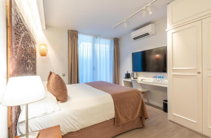 Serennia Fira Gran Via Exclusive Rooms