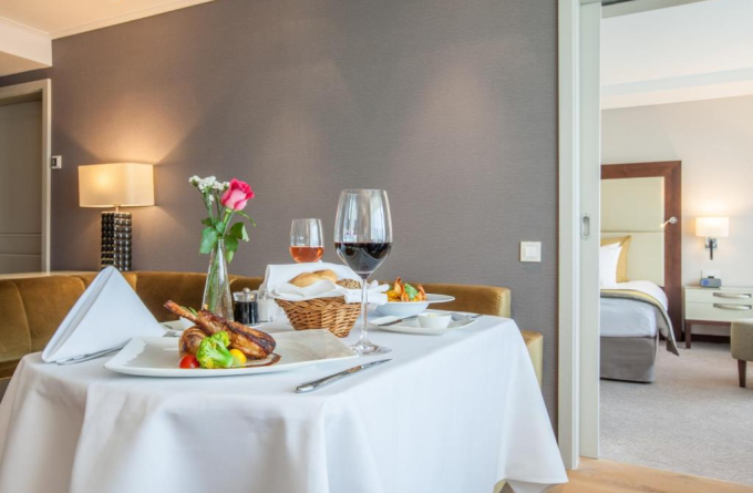 Crowne Plaza Bucharest, an IHG Hotel