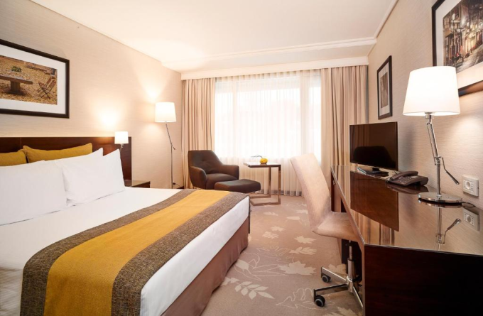 Crowne Plaza Bucharest, an IHG Hotel