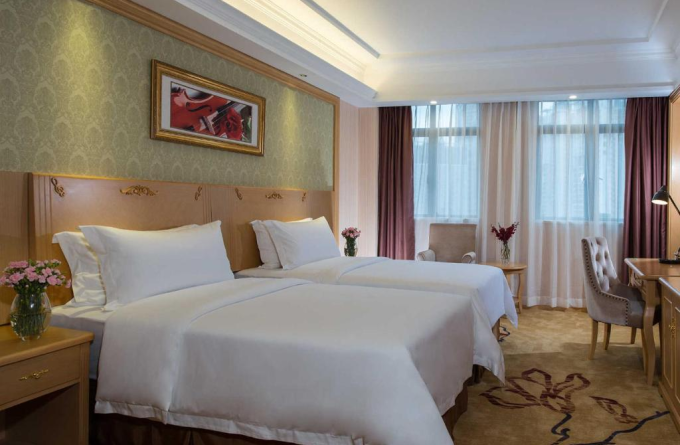 Vienna Hotel Shenzhen East Railway Station