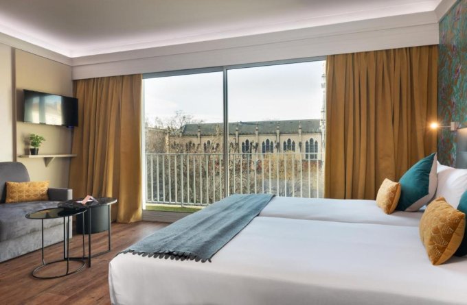 Hôtel Charlemagne by Happyculture