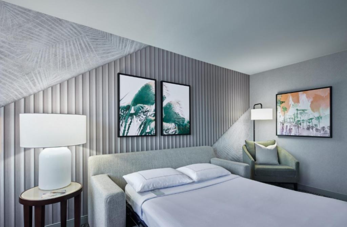 Hotel Fera Anaheim, a DoubleTree by Hilton Hotel