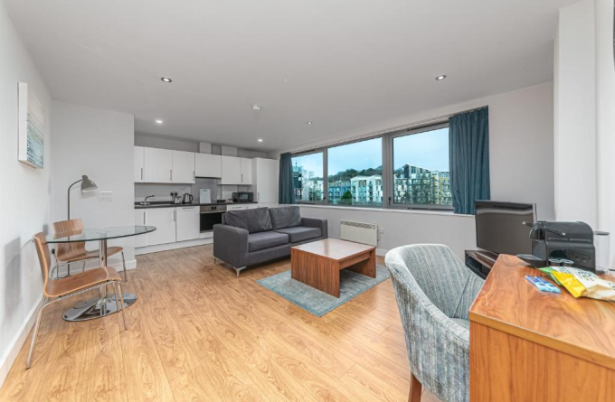 HQ Aparthotel Farnborough