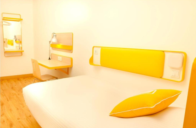 Bloomrooms @ Link Road