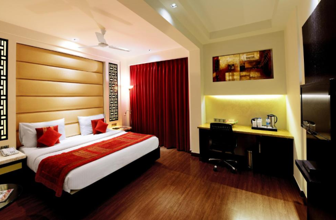 Hotel City Star at City Centre with Free Airport Pickup