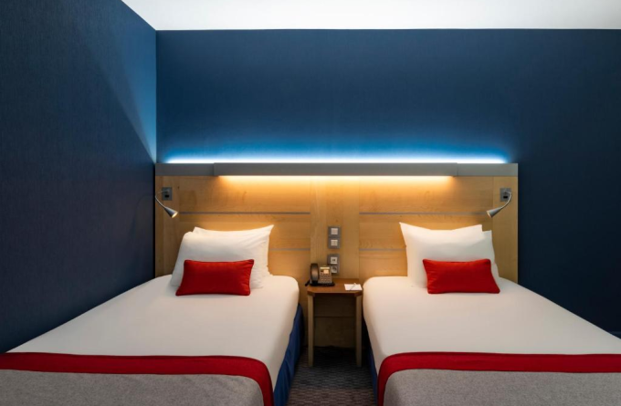 Holiday Inn Express Paris-Canal De La Villette by IHG