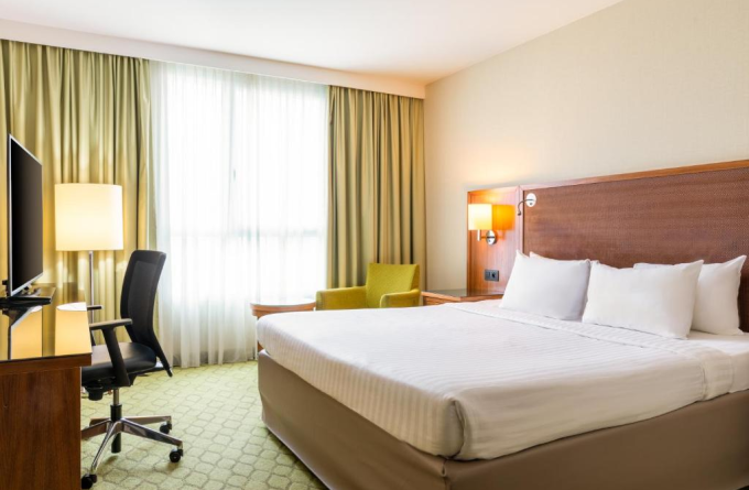 Courtyard by Marriott Paris Saint Denis Hotel