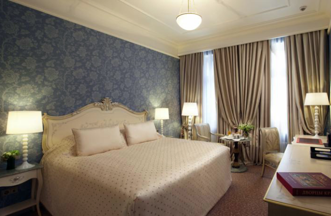 Radisson Royal Hotel