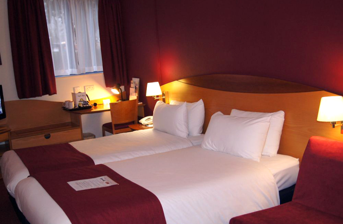 Waterloo Hub Hotel and Suites