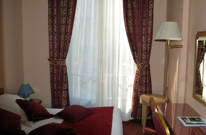 Hotel Royal Elysees