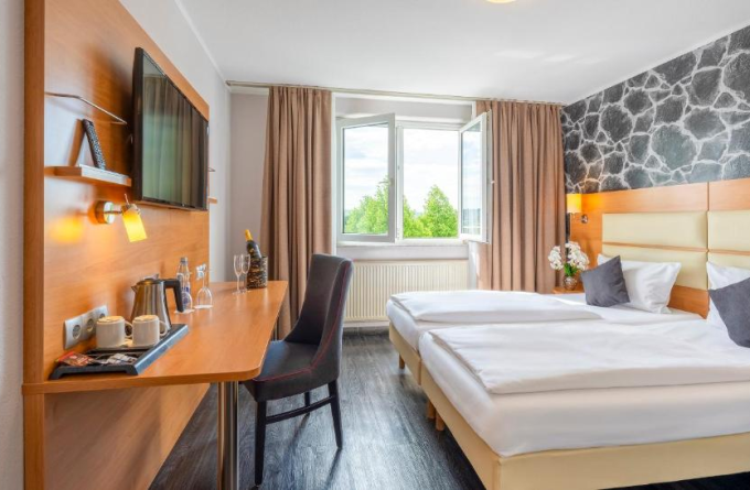 PLAZA INN Stuttgart Airport Messe