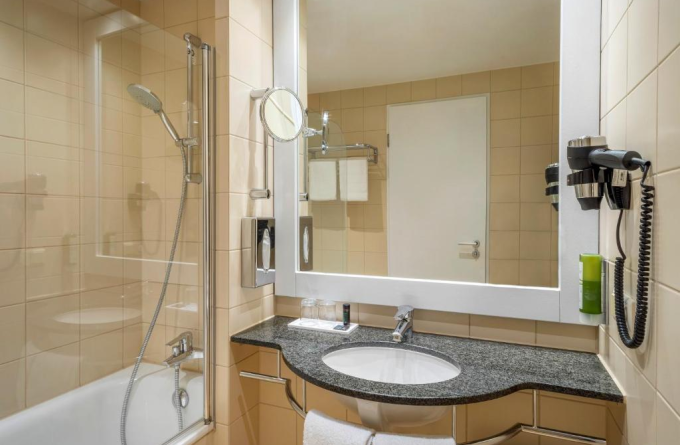 Hotel Frankfurt Messe Affiliated by Melia