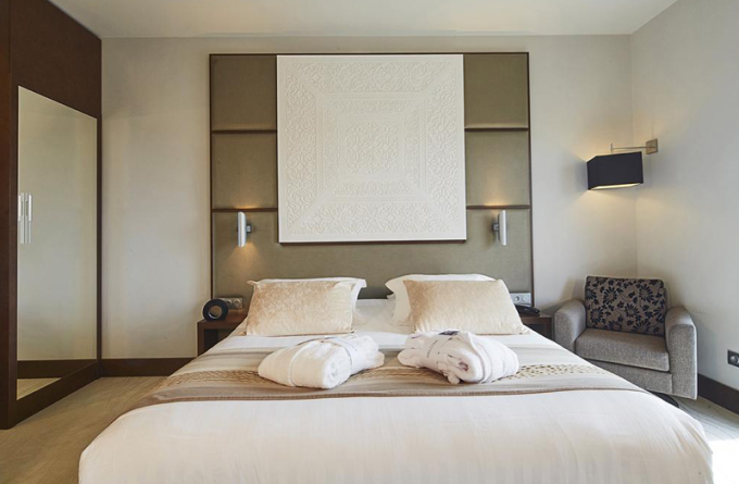 Kyriad Prestige Lyon Est - Saint Priest Eurexpo Hotel and SPA