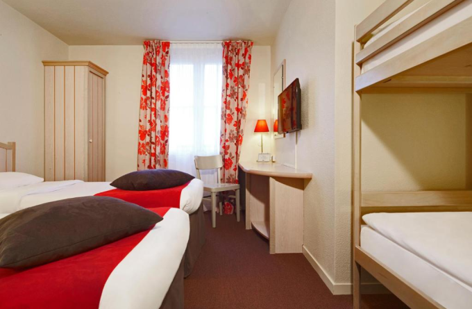 Campanile Val de France