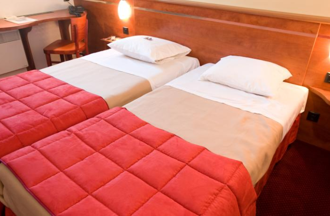 Brit Hotel Bordeaux Aeroport