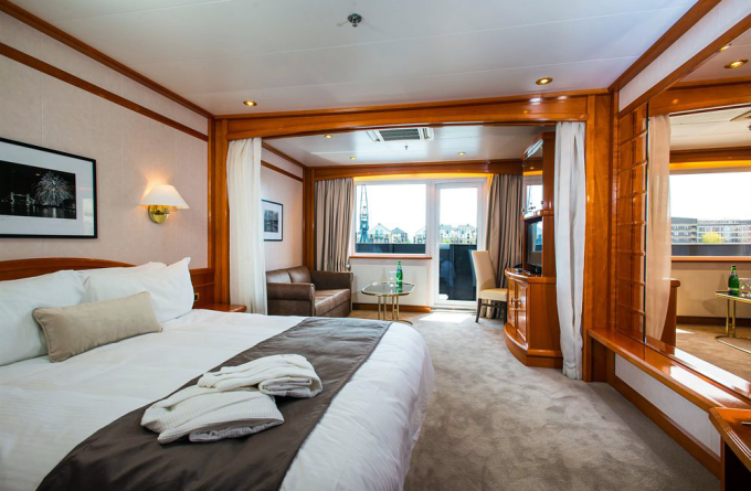 Sunborn London Yacht Hotel