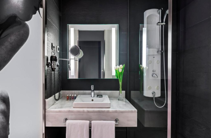 Hotel Zentral Castellana Norte