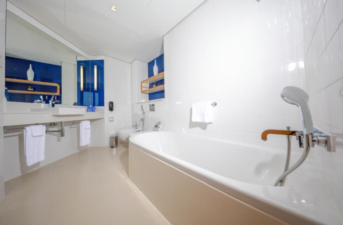 Park Inn by Radisson Abu Dhabi Yas Island