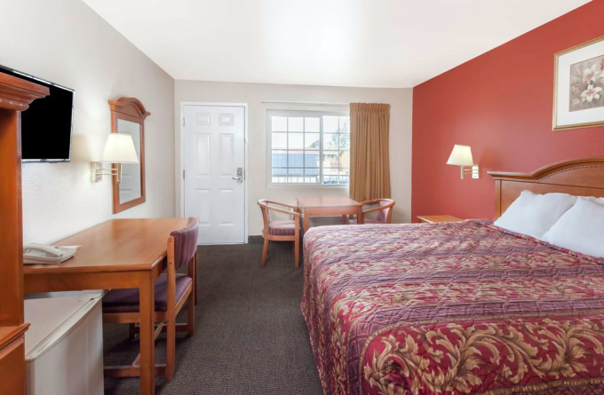 Days Inn Anaheim Maingate