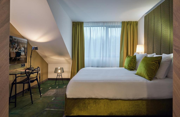 Carlton President Hotel